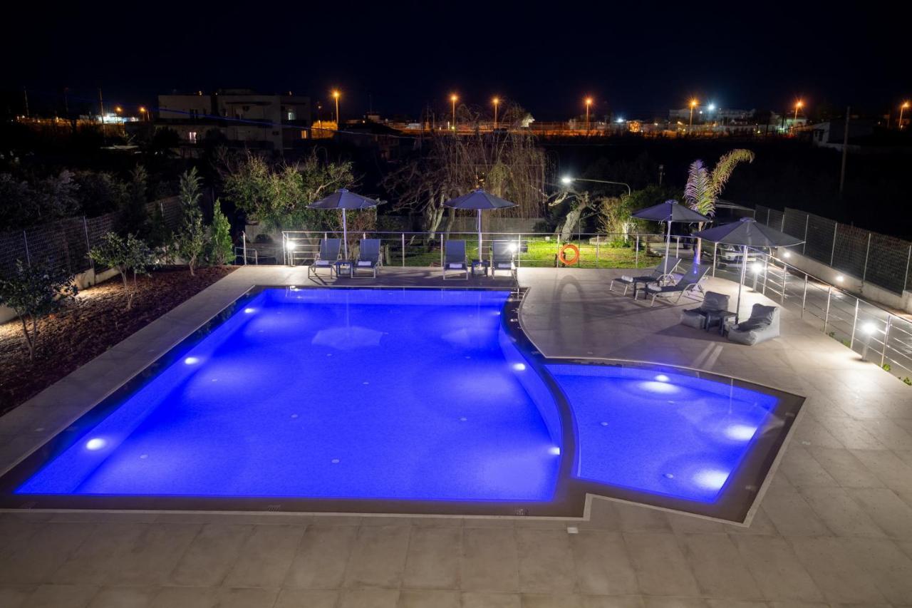 Destino Luxury Apts Rethymno  ภายนอก รูปภาพ